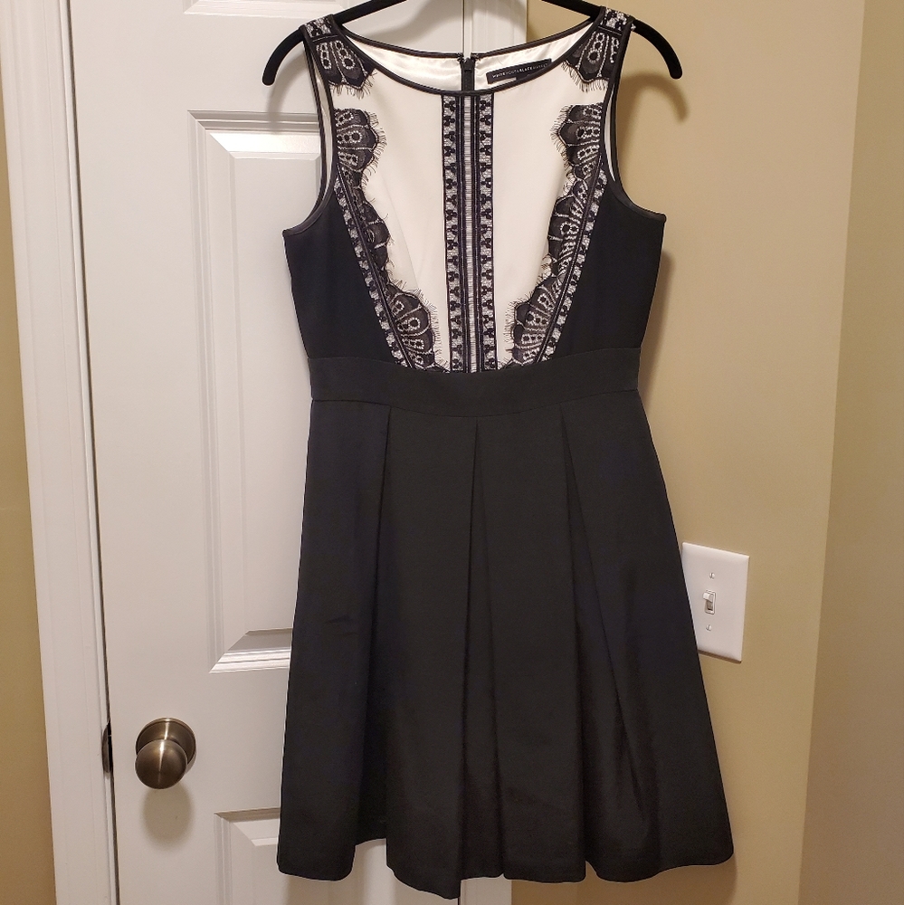 White House Black Market Sz 4 Dress